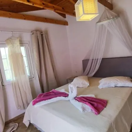 Julia House Ferienhaus Andipáta