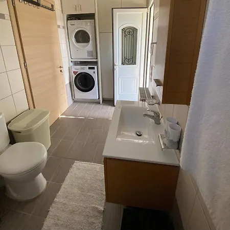Julia House Case de vacanță