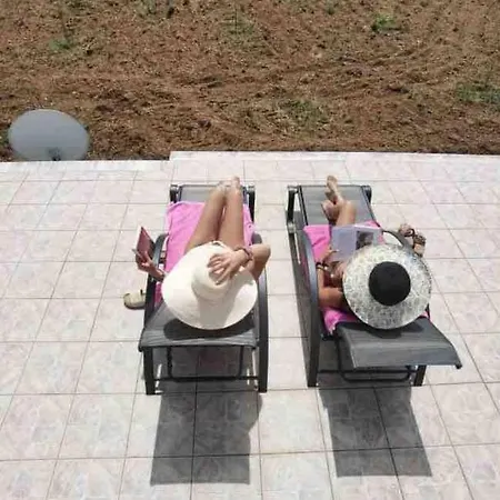 Julia House Andipáta