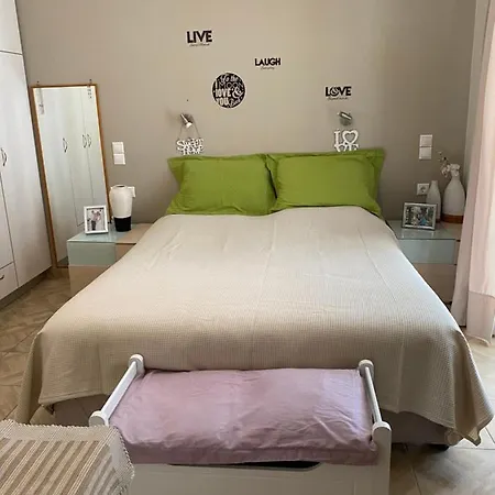 Julia House Andipáta