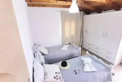 Julia House Case de vacanță