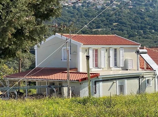 Julia House Case de vacanță