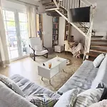 Julia House